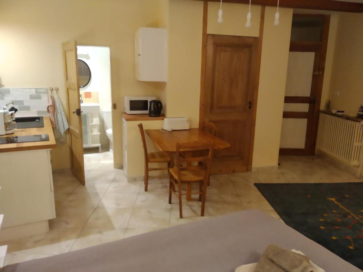 Au Coeur De Montastruc-La-Conseillere - Chambres D'Hotes Екстер'єр фото